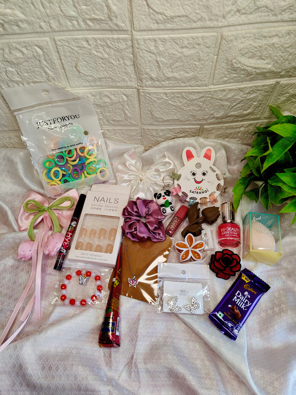 18-20 Gift Birthday Hamper (with a premium birthday theme box)