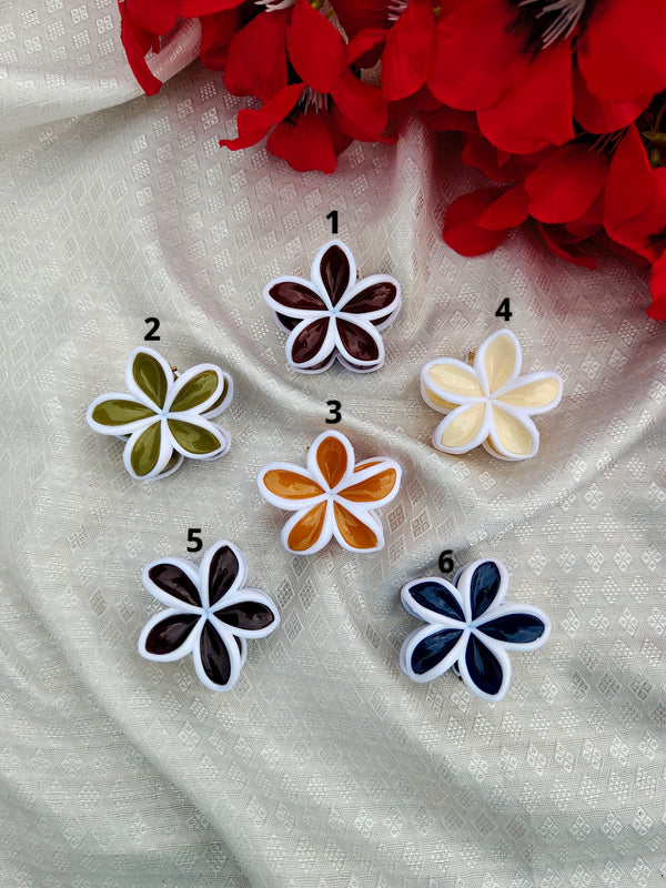 Elegant Floral Glossy Finish Hair Clips for Women