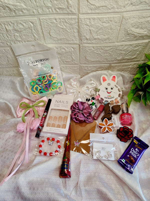 18-20 Gift Birthday Hamper (with a premium birthday theme box)