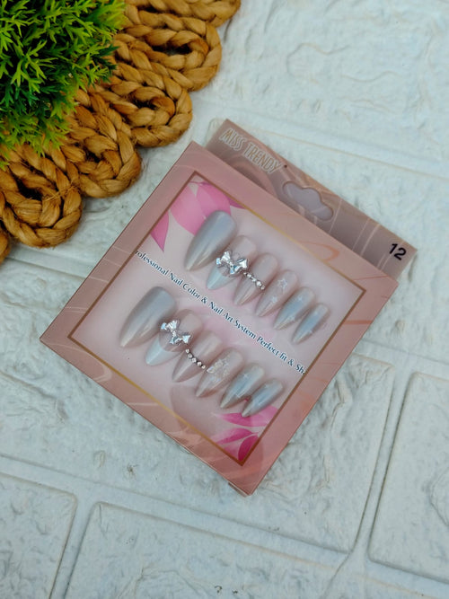 Press on fake nails