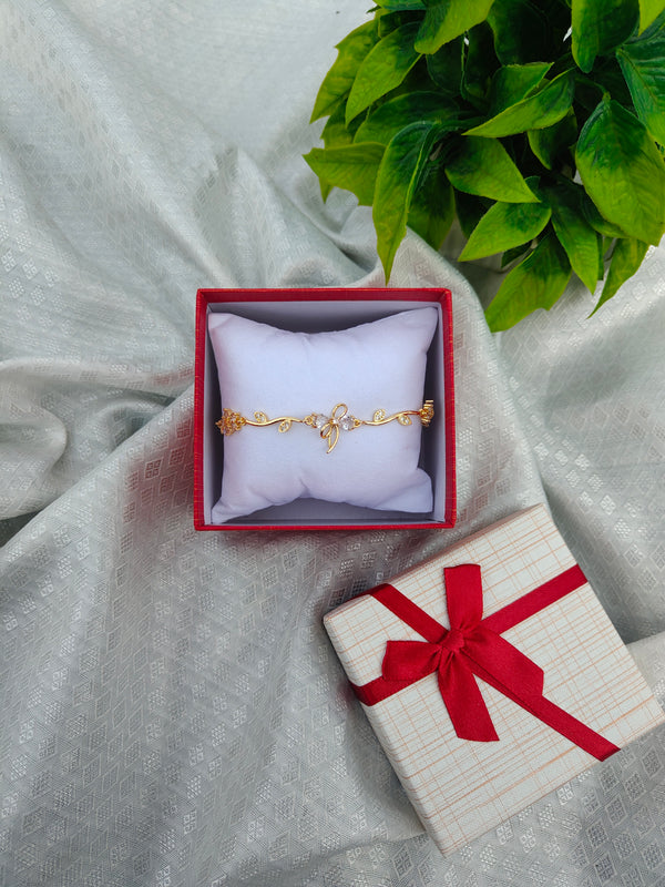 Dainty Floral Bow Bracelet With Gift Box