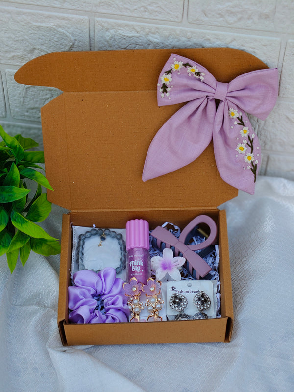 Purple Heart Hamper For Gifting